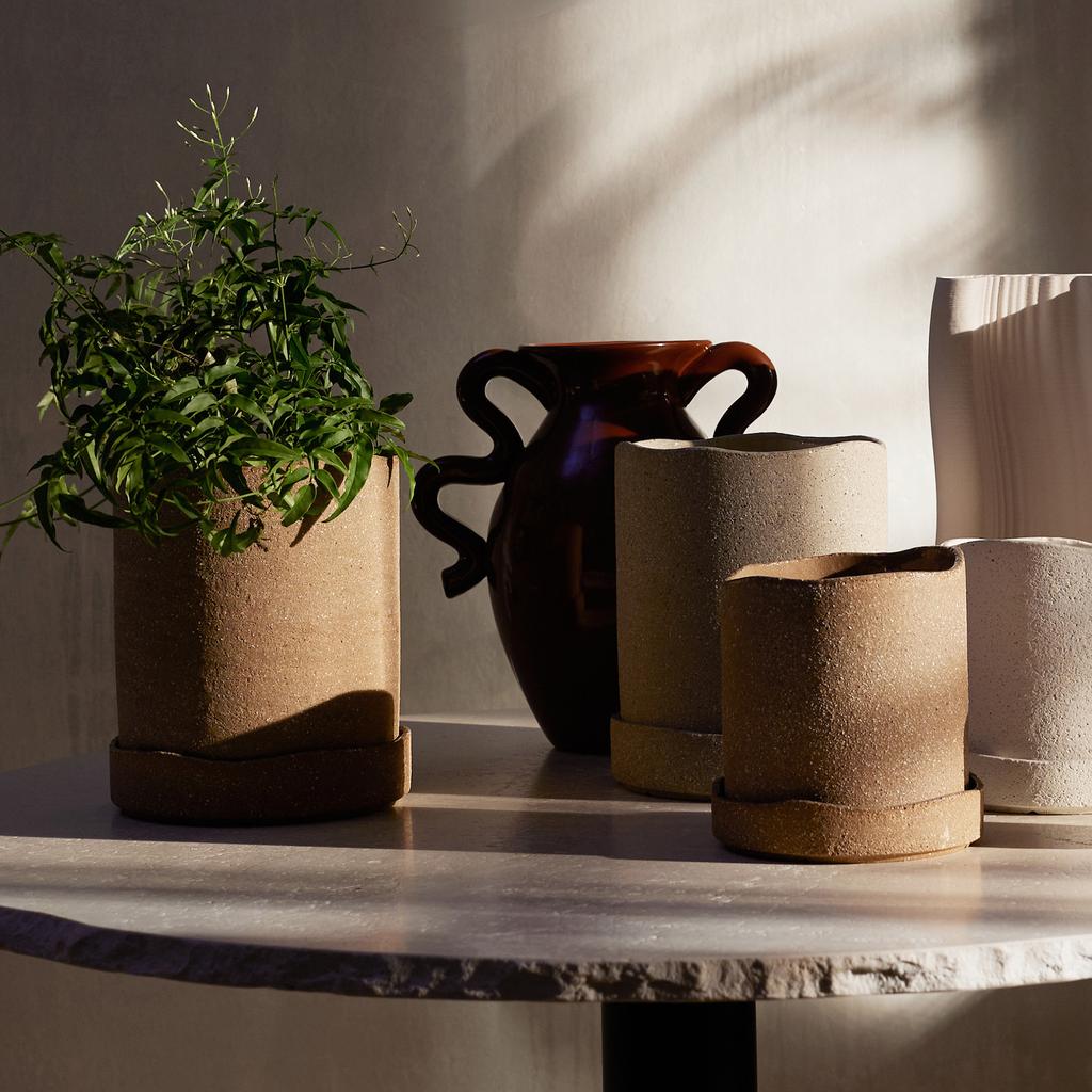 Ferm Living Ferm Living Uneru Pot - Ø13 - Brown