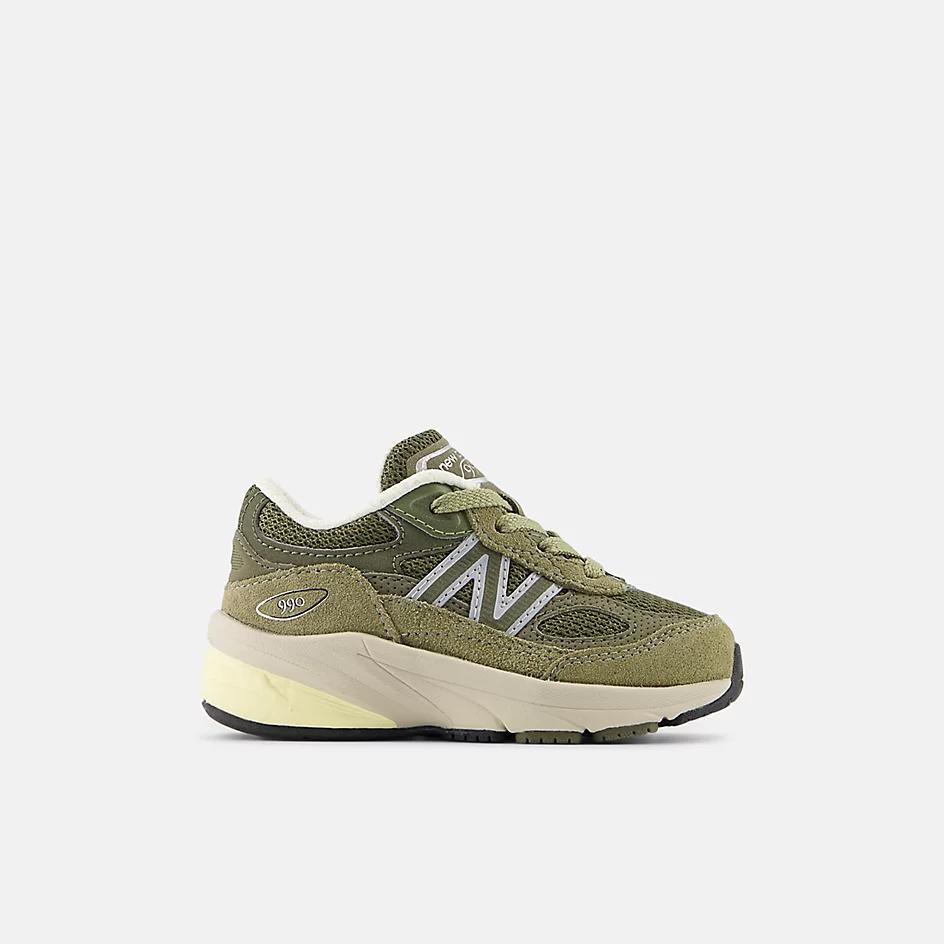 New Balance 990v6