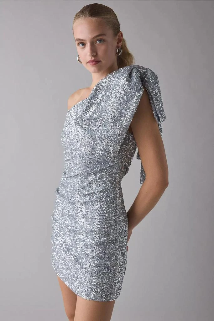 Shop Glamorous Silver Sequin One-Shoulder Bow Mini Dress on Sale at  BeyondStyle  Get 10% Off Glamorous Silver Sequin One-Shoulder Bow Mini  Dress with Limited-Time Flash Deals, Exclusive Discounts, and Special  Offers.