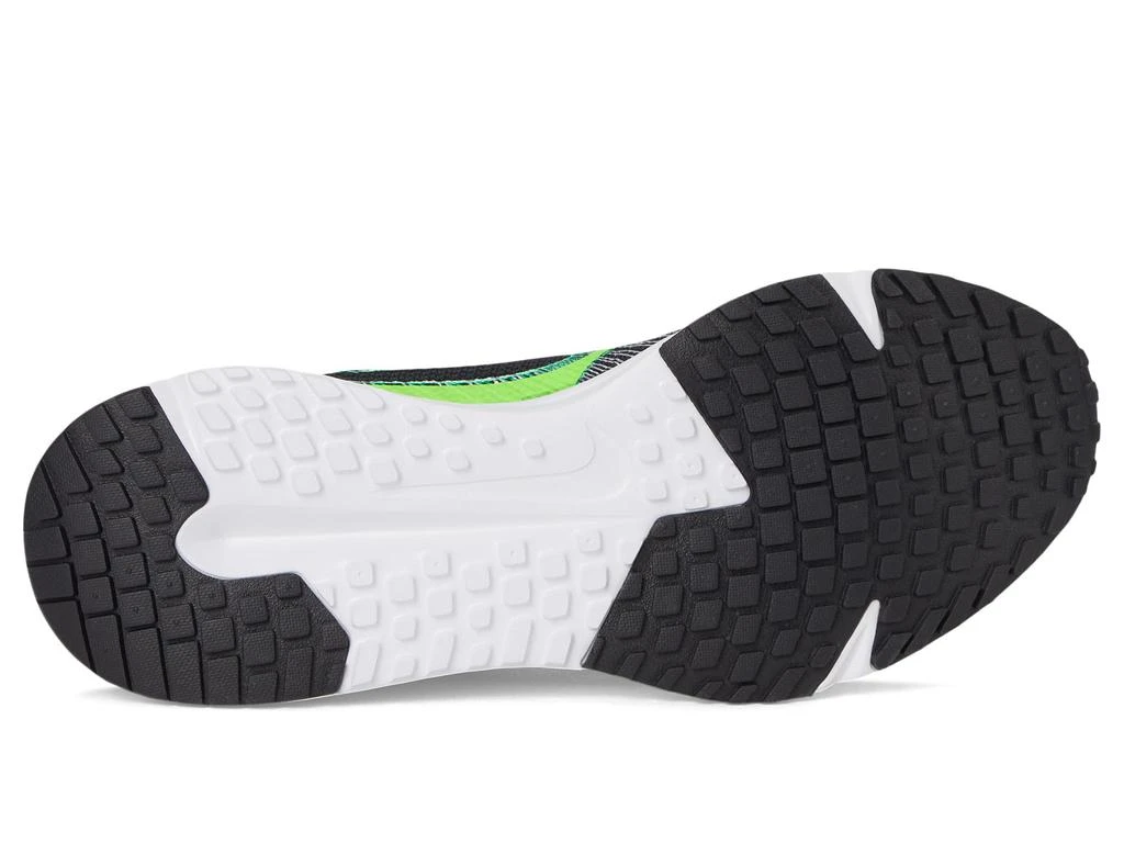 NIKE Defy 3