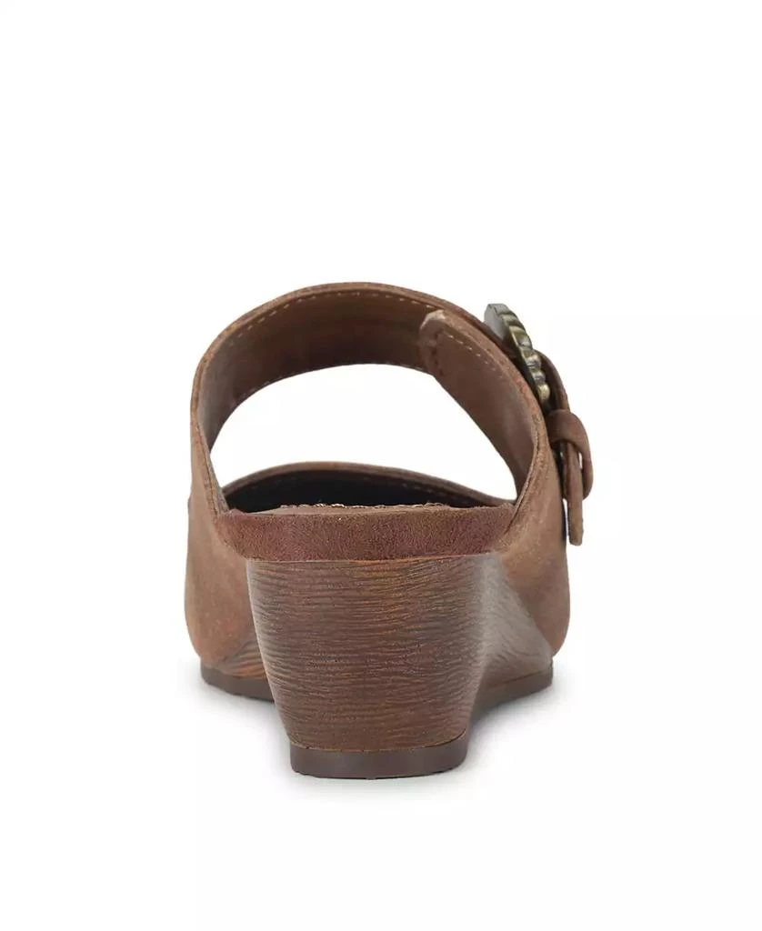 Baretraps Women's Luna Ornamented Slip On Mules 3