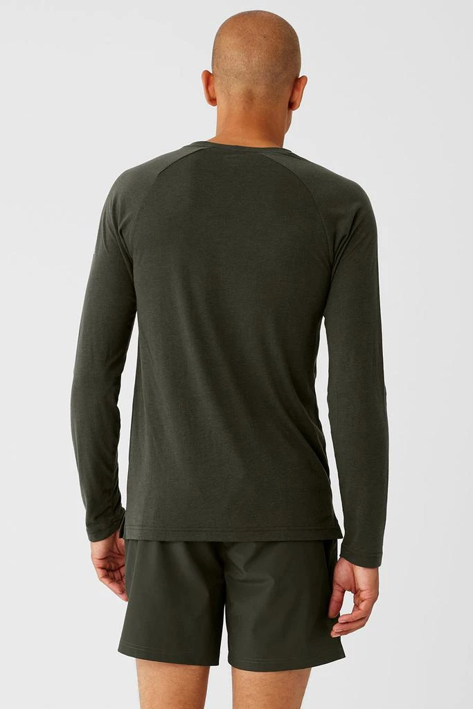 Alo Triumph Long Sleeve Tee - Stealth Green 2