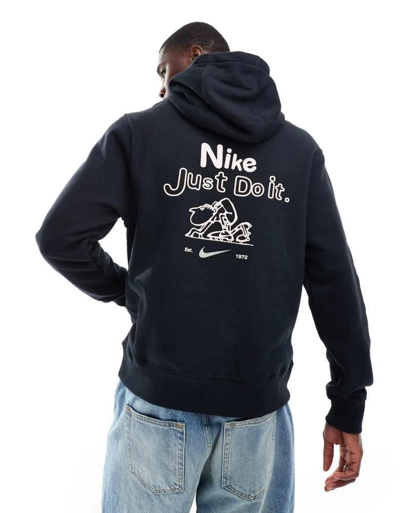 NIKE Nike Club graphic back print hoodie in black 1