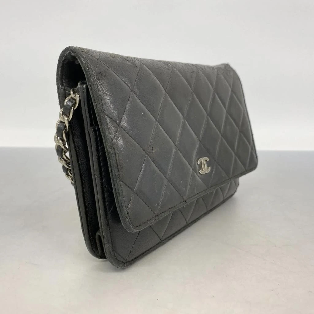 Chanel Leather Chain/Shoulder Wallet (Pre-Owned) 2