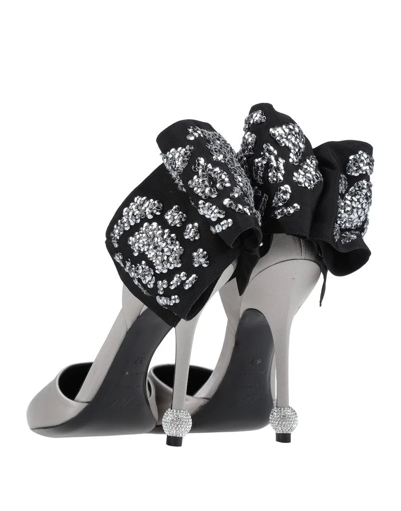 Roger Vivier Pump 3