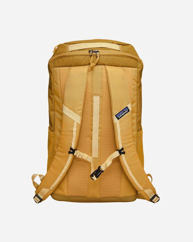 Patagonia Black Hole Pack 25L Pufferfish Gold 3