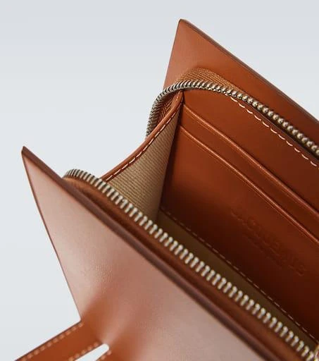 Jacquemus Le Gadju leather wallet with strap 4