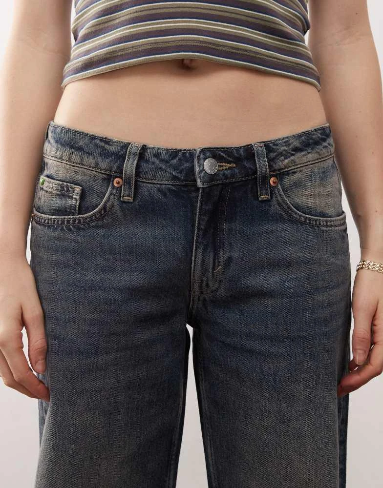 Monki Monki Imoo low waist wide leg jeans in vintage blue wash 5