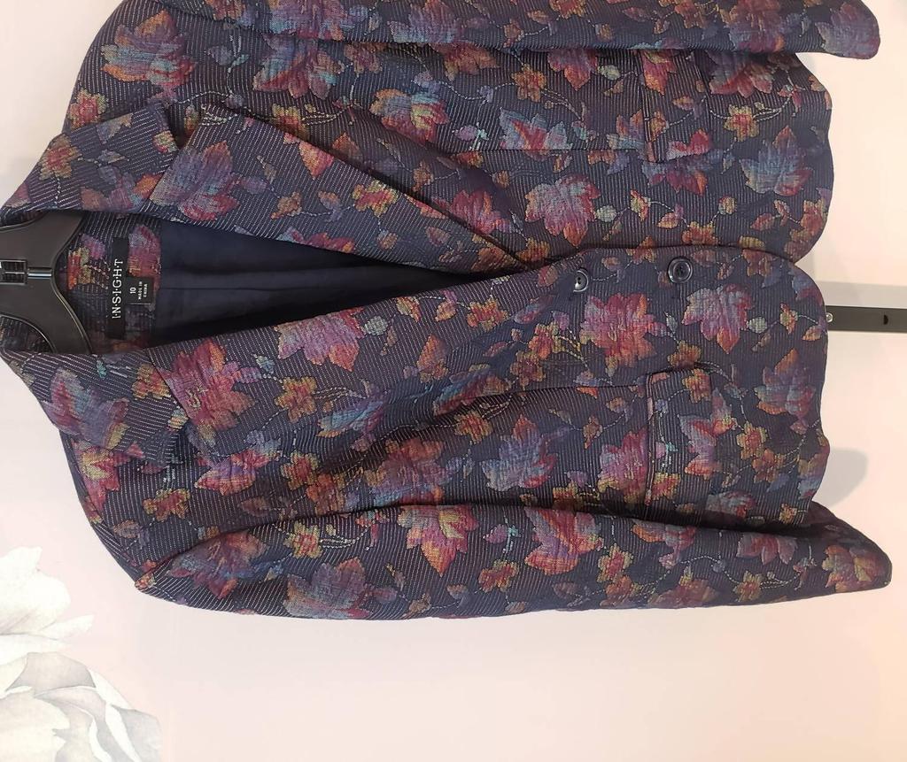 Insight Editions Floral Tweed Blazer