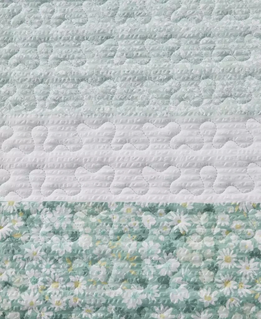 Macy's Caralie Seersucker 4 Piece Quilt Set 3