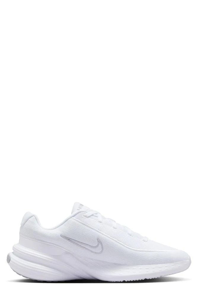 NIKE Uplift SC Sneaker 6