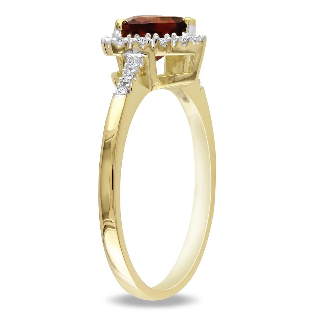 Mimi & Max Halo Heart Shaped Garnet Ring with 1/10 CT TW Diamonds in 10k Yellow Gold 4