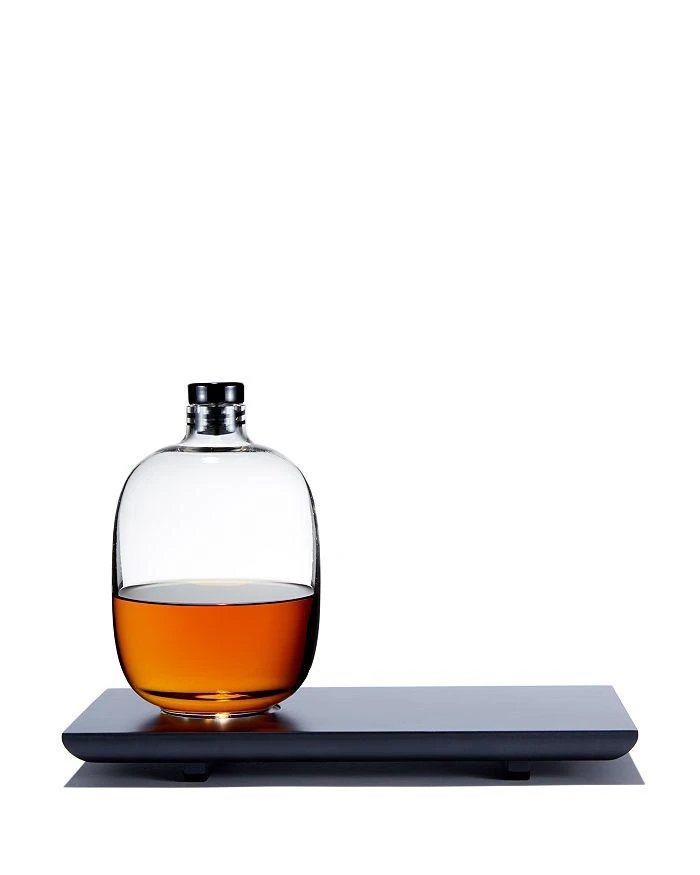 Nude Glass Malt Whisky Bottle 
Tray Set