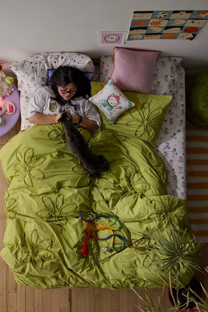 Urban Outfitters Daisy Tufted Core Duvet Cover