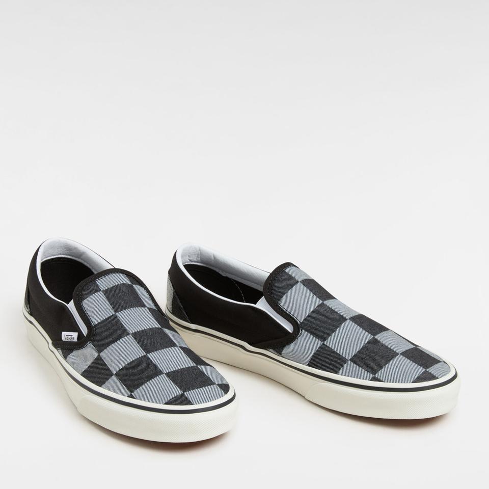 undefined VANS CLASSIC CANVAS SLIP ON