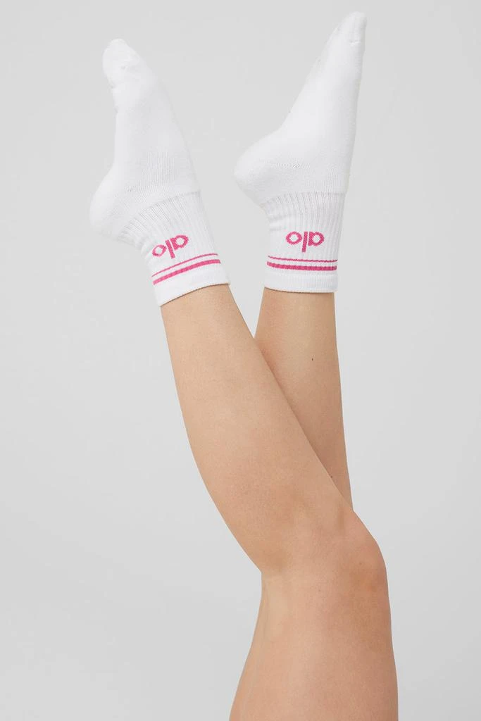 Alo Unisex Half-Crew Throwback Sock - White/Pink Summer Crush 4