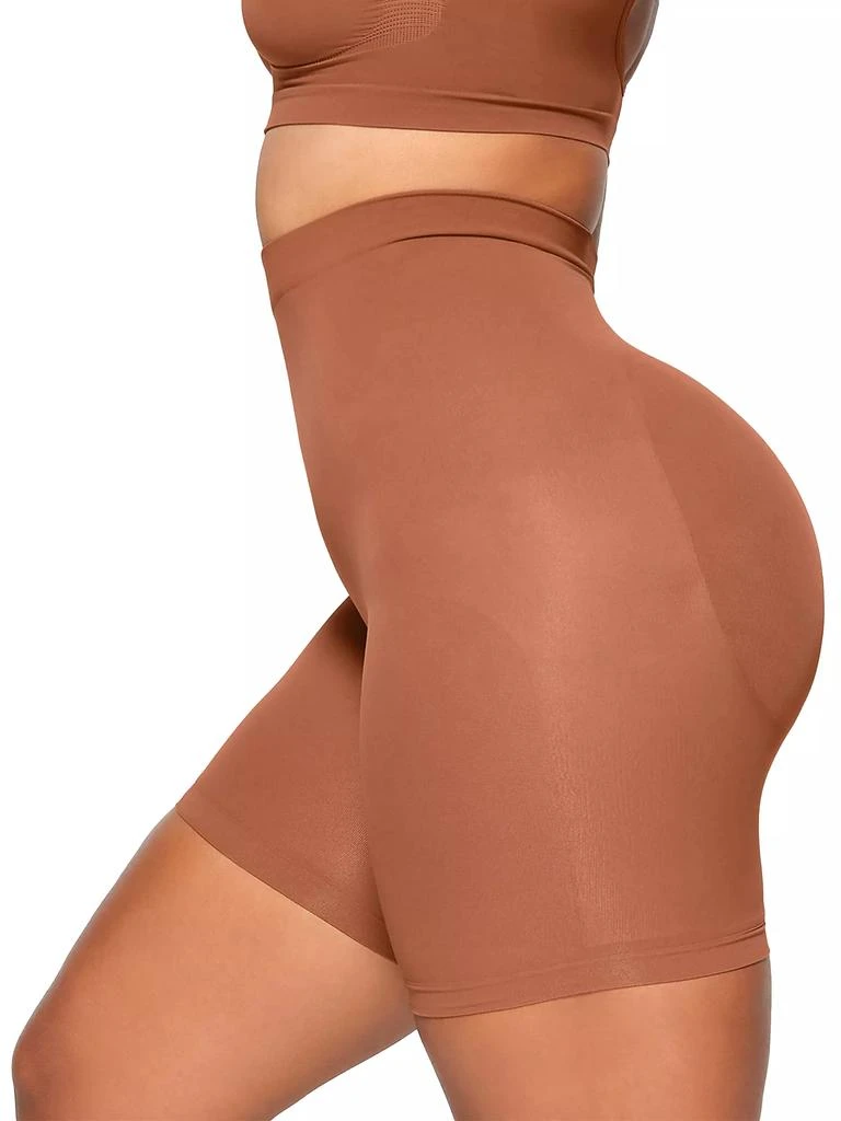 SKIMS Seamless Sculpt Mid-Thigh Short 4