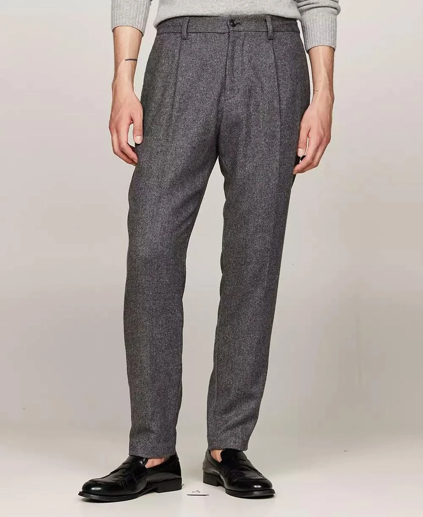 Tommy Hilfiger Men's Brushed Herringbone Harlem Pleated Trousers 1