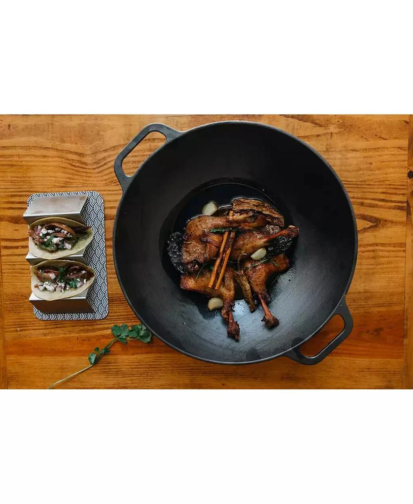 Victoria 14" Cast Iron Wok 2