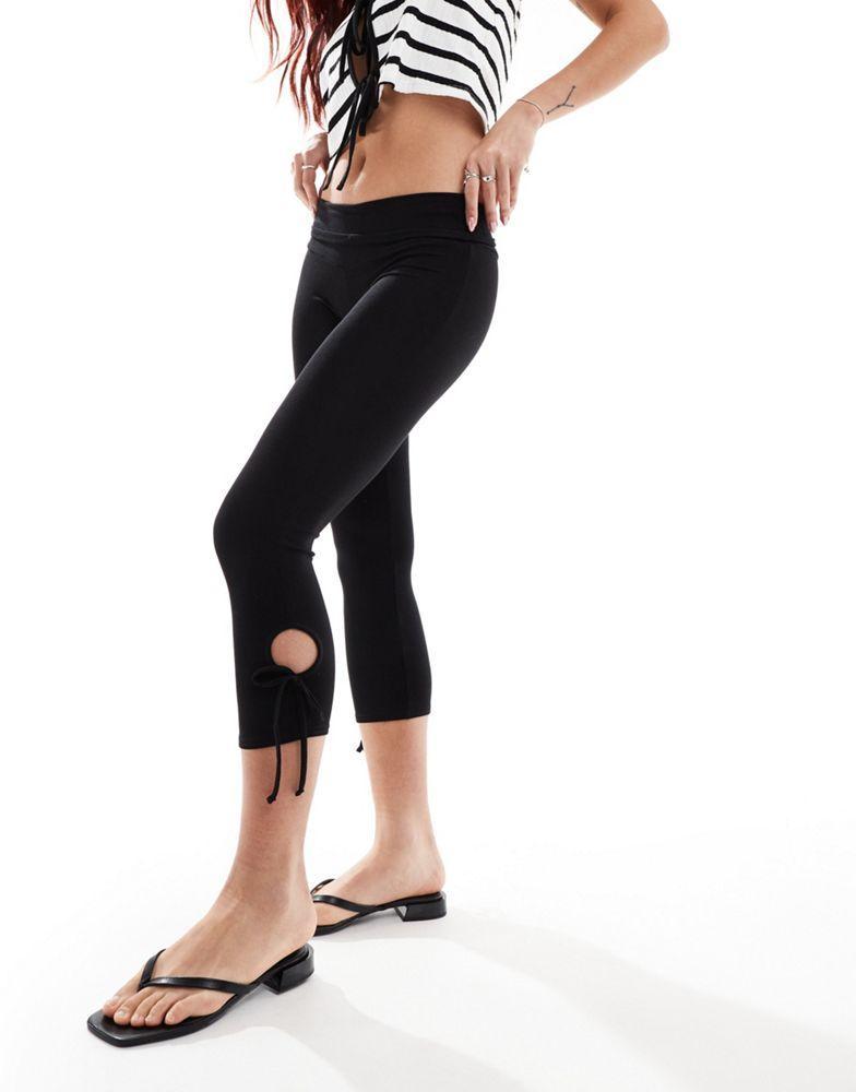 Daisy Street Daisy Street low rise capri pants with cut out tie detail in black