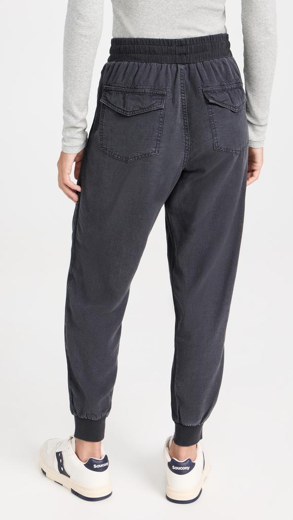 Splendid lakeside jogger sale