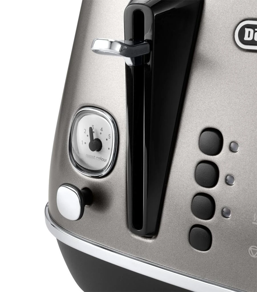 De'Longhi Distinta 4-Slice Toaster 3