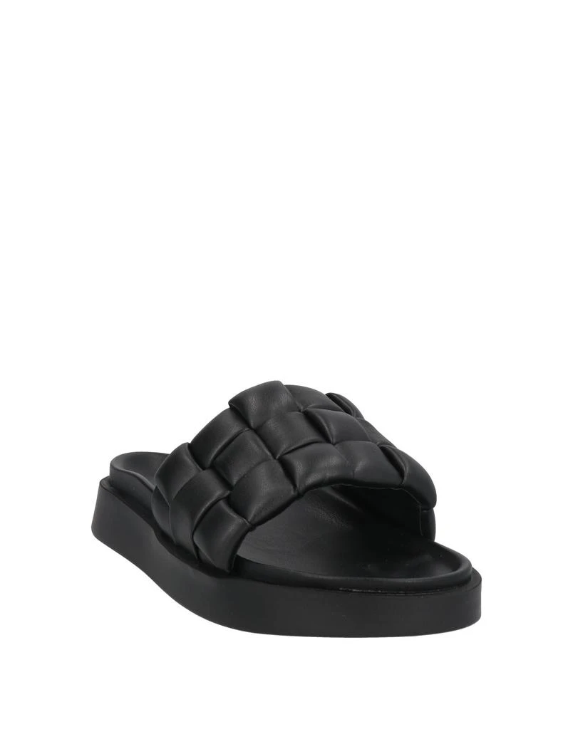 INUIKII Sandals 2