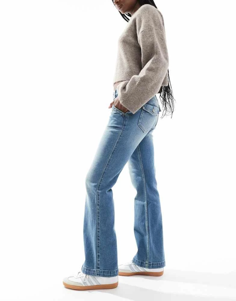 HOLLISTER Hollister low rise relaxed bootcut jean in indigo 3