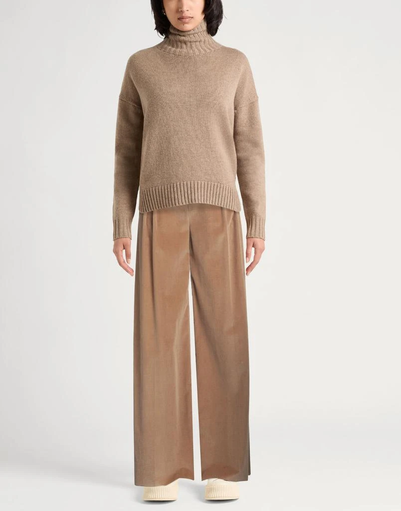Max Mara Casual pants 2