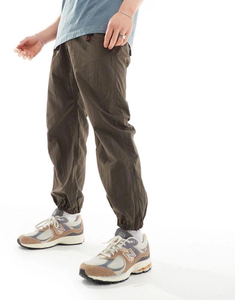 Gramicci Gramicci nylon track pant in brown 4