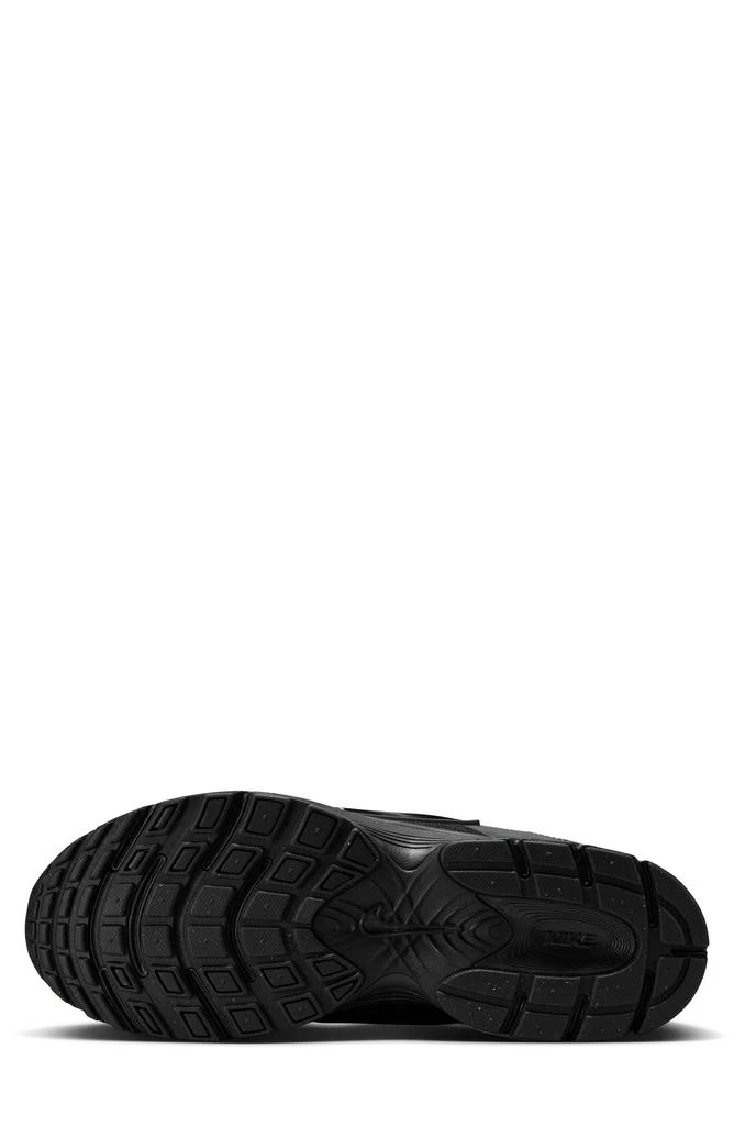 NIKE V5 RNR Sneaker 5