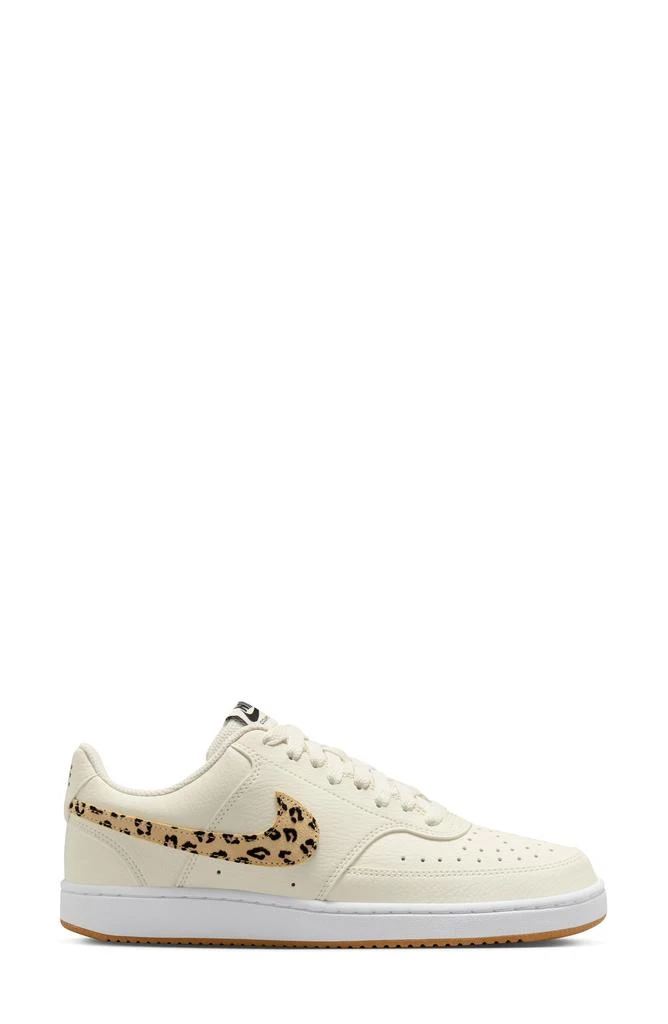NIKE Court Vision Sneaker 3