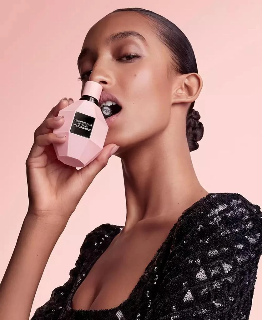 Viktor & Rolf Flowerbomb Extreme Eau de Parfum Intense Spray, 3.4 oz. 9