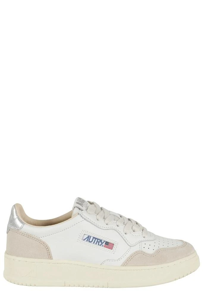 Autry Medalist Low Sneakers 2