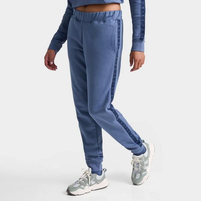 NIKE Women's Nike Sportswear Essential Taped Fleece Jogger Pants 1