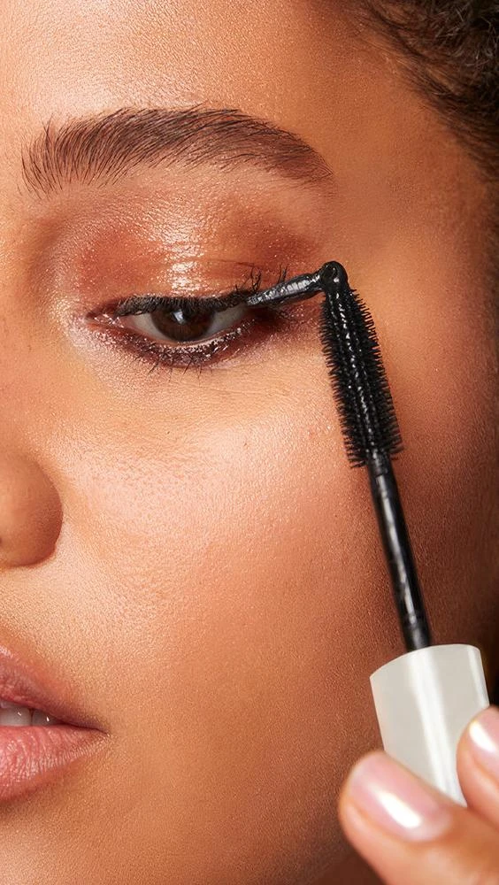 Jillian Dempsey FLYK Trick Mascara 3