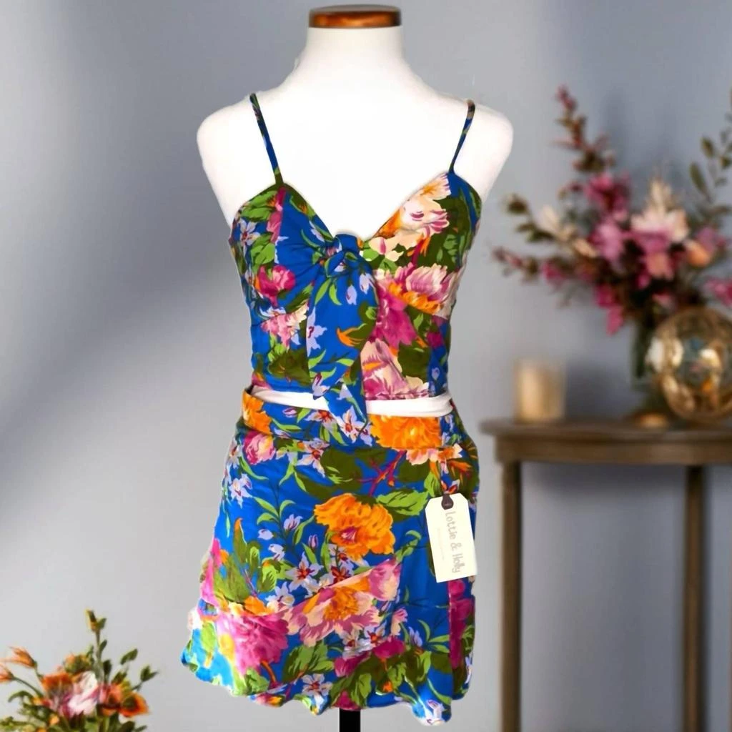 Shop 2 Piece Tropical Set In Blue on Sale at BeyondStyle  Get 49% Off 2  Piece Tropical Set In Blue with Limited-Time Flash Deals, Exclusive  Discounts, and Special Offers. Enjoy Unbeatable
