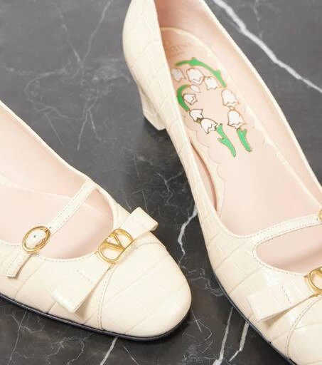 Valentino Bowow 45 croc-effect leather pumps 5