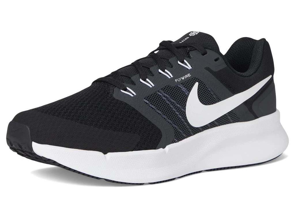 NIKE Run Swift 3 7