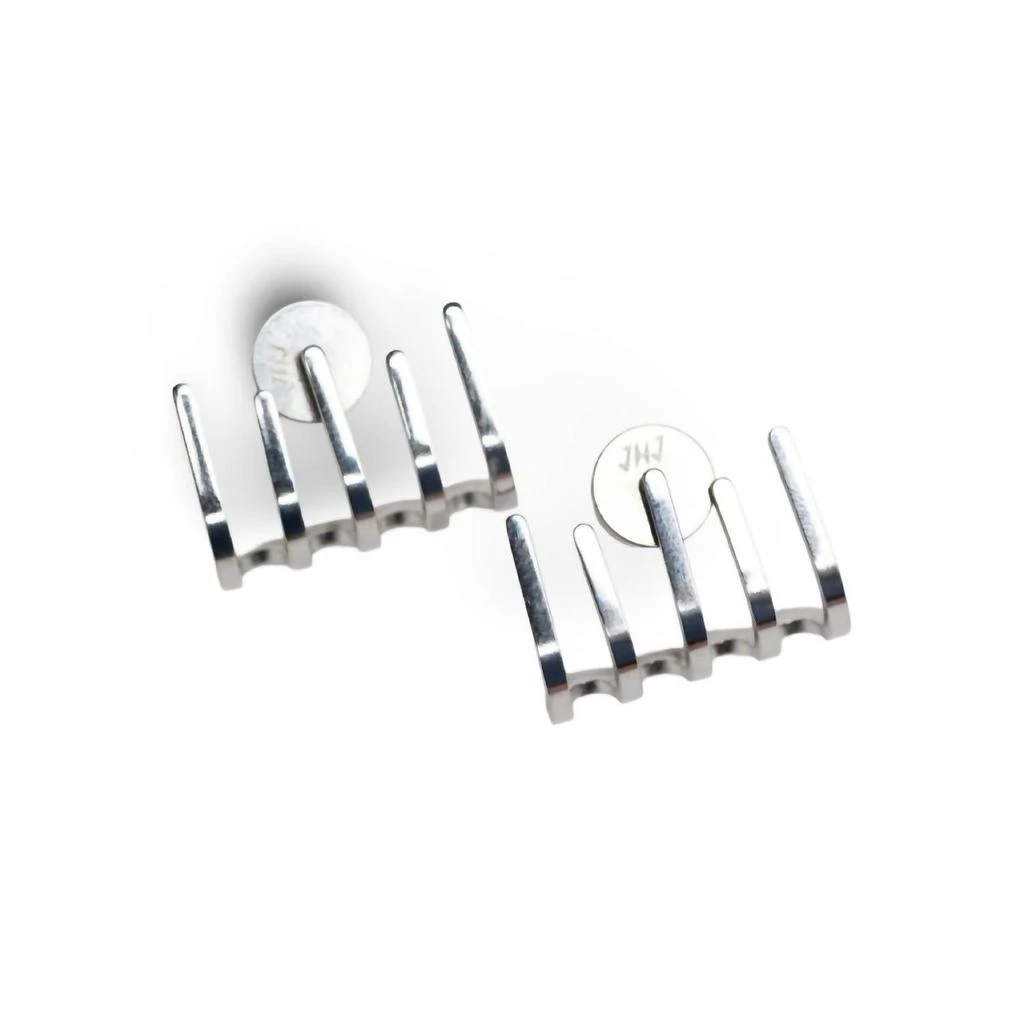 Jagged Halo Jewelry Women
s Claw Earrings In White Gold Plated