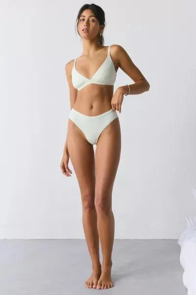Out From Under Out From Under Featherweight Dip Thong 2