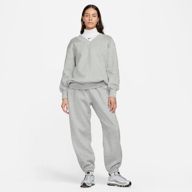NIKE Women's Nike Sportswear Phoenix Fleece Oversized V-Neck Sweatshirt 3