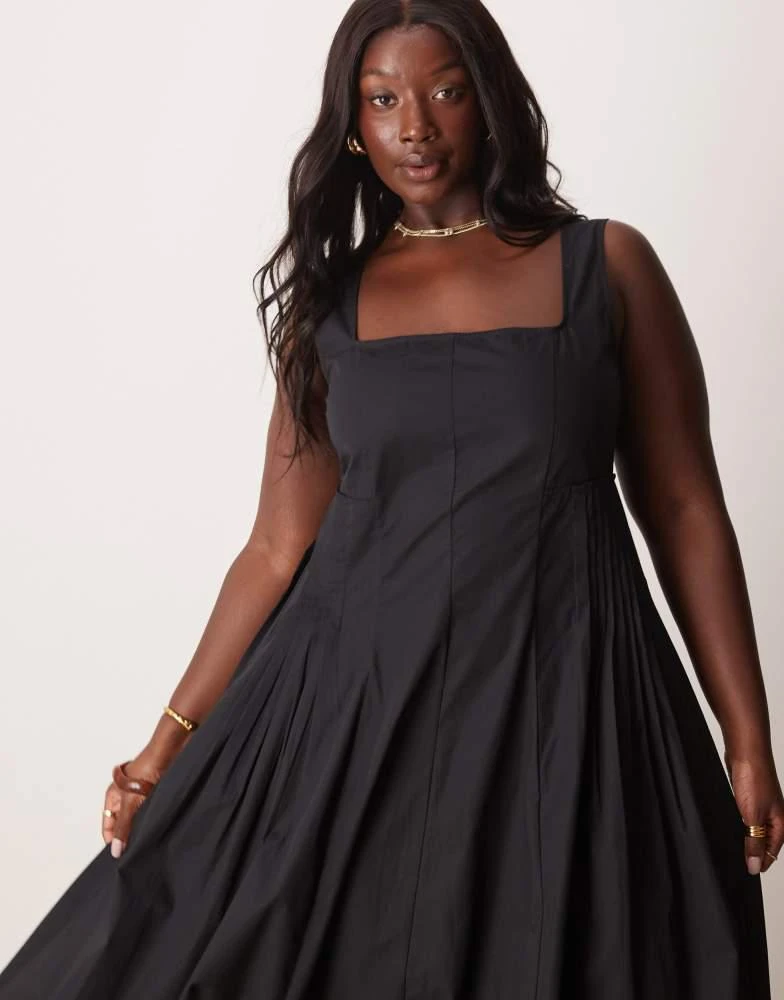 ASOS ASOS DESIGN Curve scoop neck pleat waist maxi dress in black 4