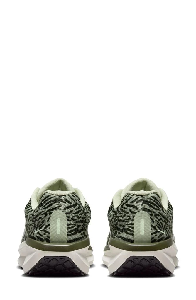 NIKE Winflo 11 Road Runner Running Shoe 2