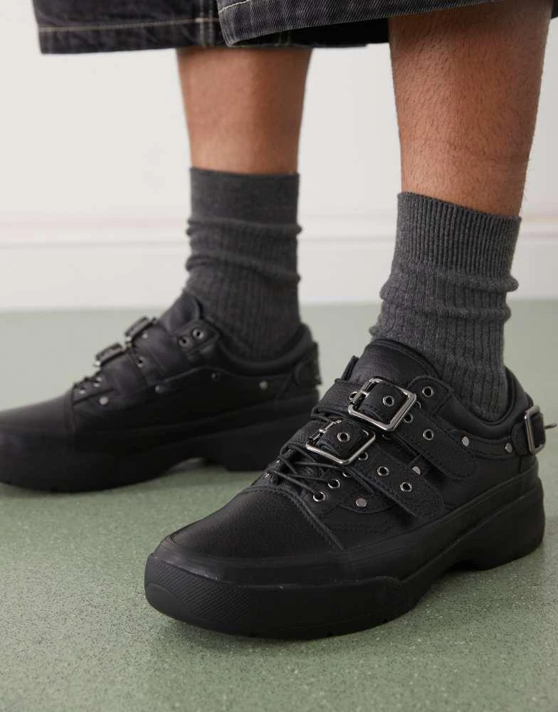 Vans VansPremium Old Skool Buckle shoes in black 4