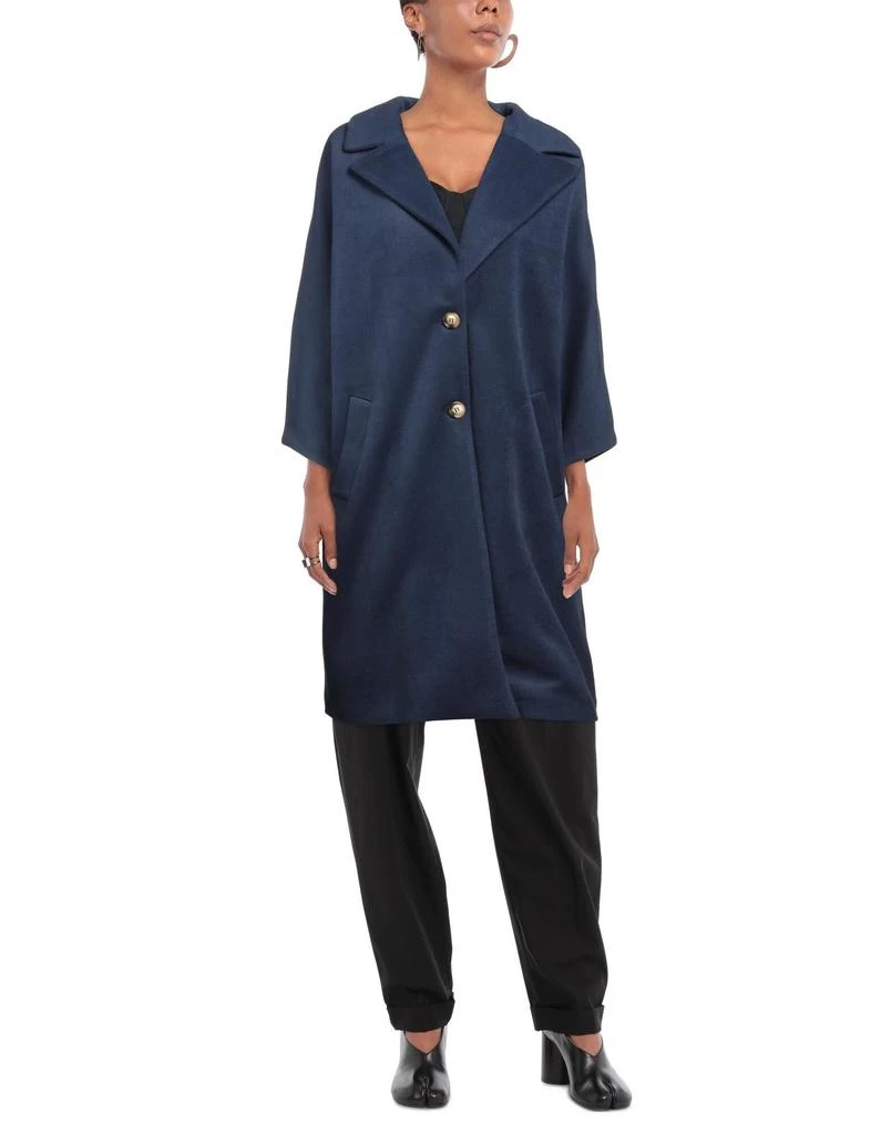 BIANCOGHIACCIO Coat 2