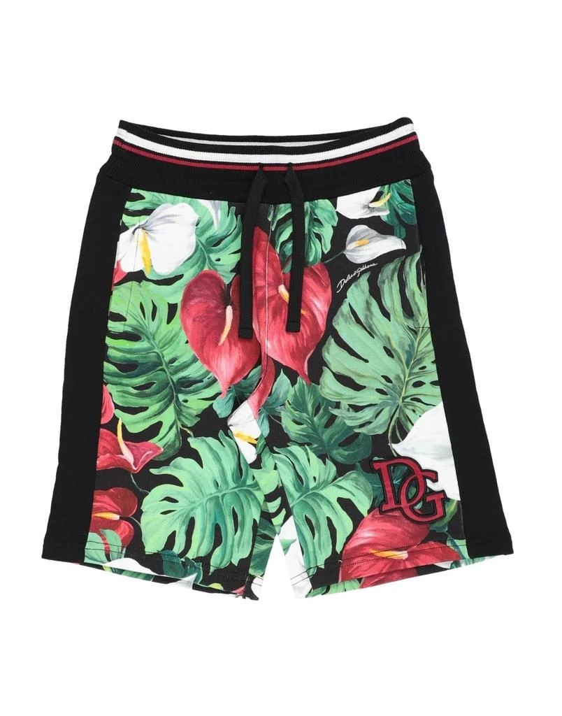 Dolce
Gabbana Shorts
Bermuda