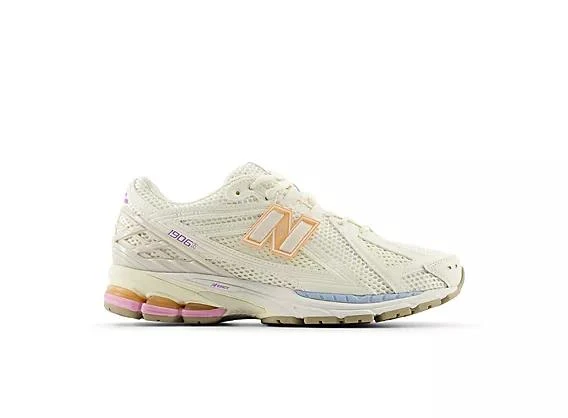 New Balance 1906R 1