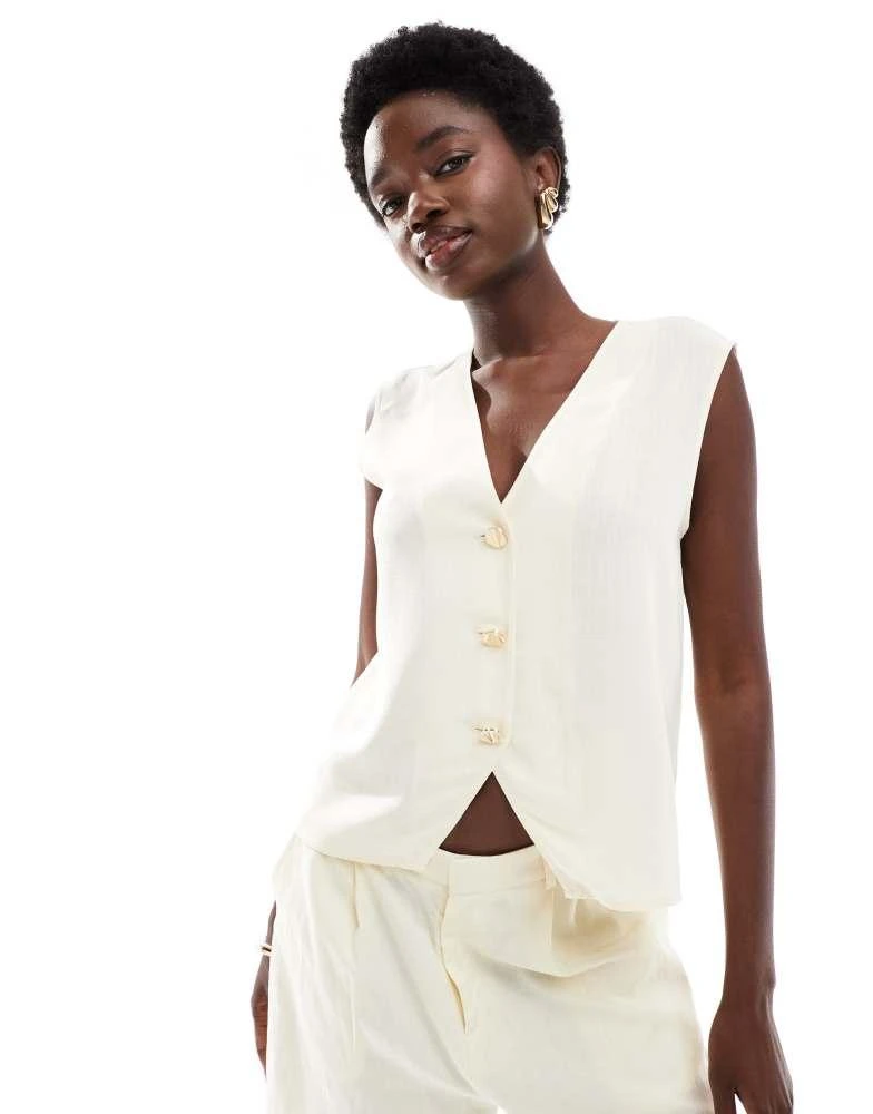 ASOS ASOS DESIGN relaxed waistcoat in buttermilk