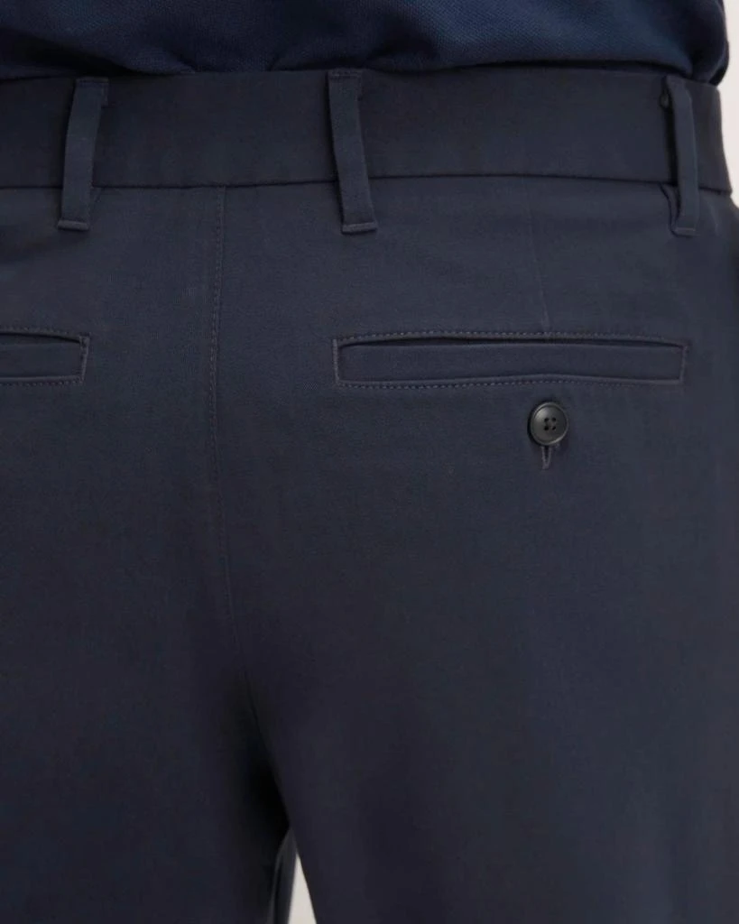 Everlane The Performance Chino Pants In Navy 4